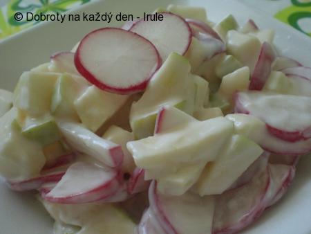 Ředkvičkový salát s jablky
