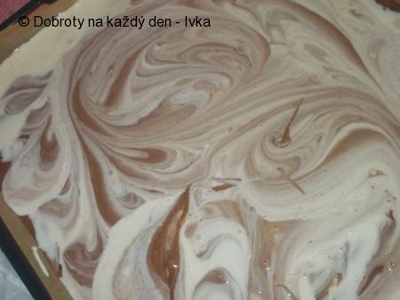 Moučník "dobrotka" s vanilkovou chalvou a tvarohem