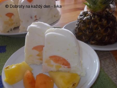 Bábovková, meruňkovo- ananasová zmrzlina