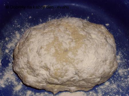 Slunečnicový chleba s kefírovým mlékem