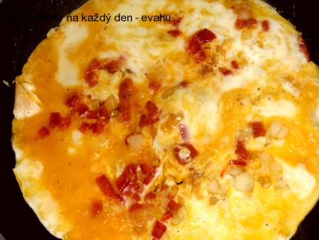 Roládky s vaječnou omeletou