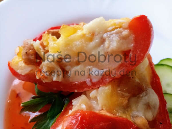 Paprika s brambory ,sýrem a vejci z HF